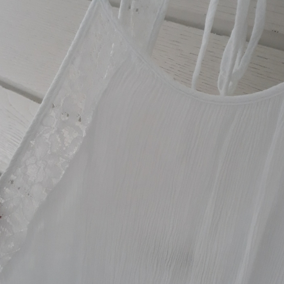 Top - Picture 2 of 7